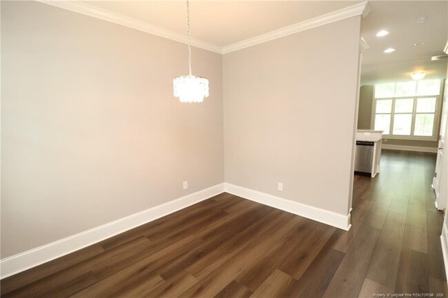 Building Photo - 2824 Plumfield Pl