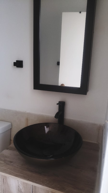 Building Photo - 6171 N Sheridan Rd