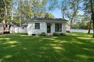 Building Photo - 64 Corchaug Trail