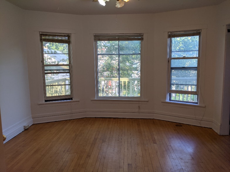 Building Photo - 314 N Ingersoll St