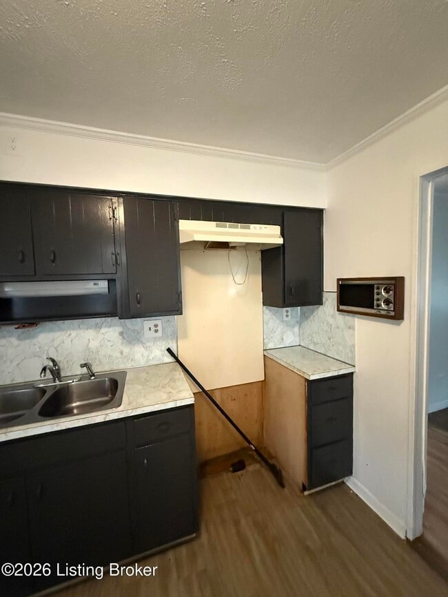 Building Photo - 4206 Dover Rd