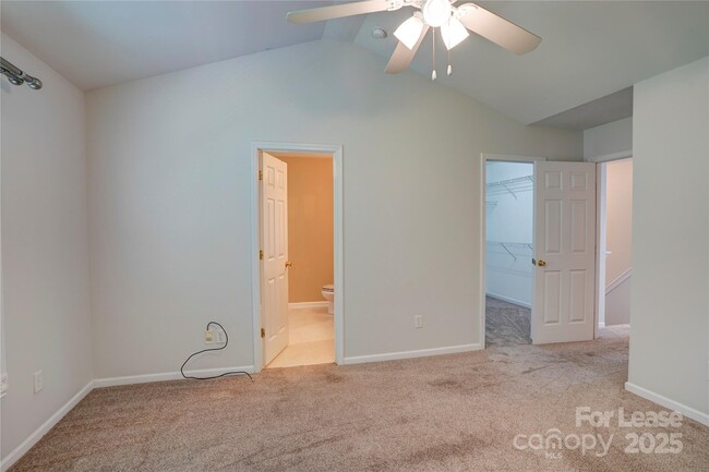 Building Photo - 12411 Stratfield Pl Cir