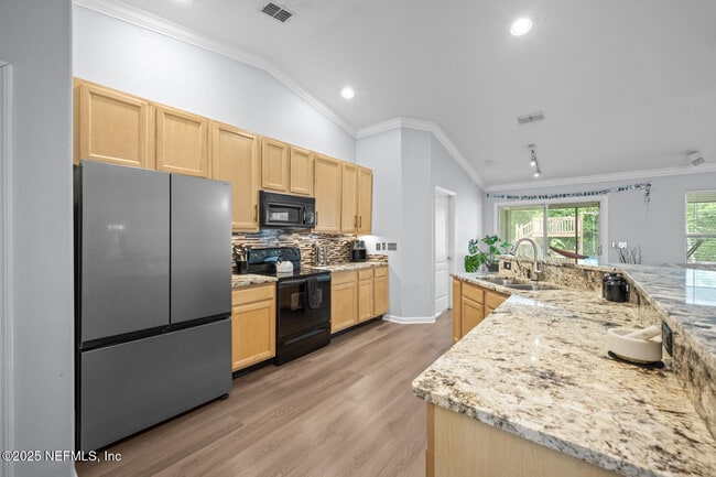 Building Photo - 8575 Crooked Tree Dr