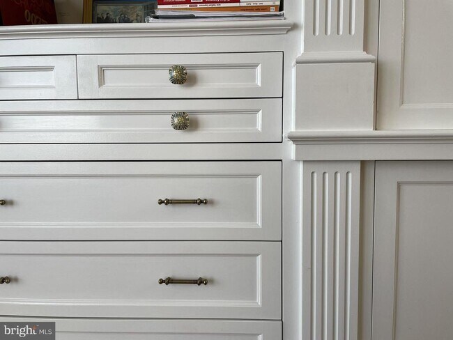 Building Photo - 2018 Walnut St