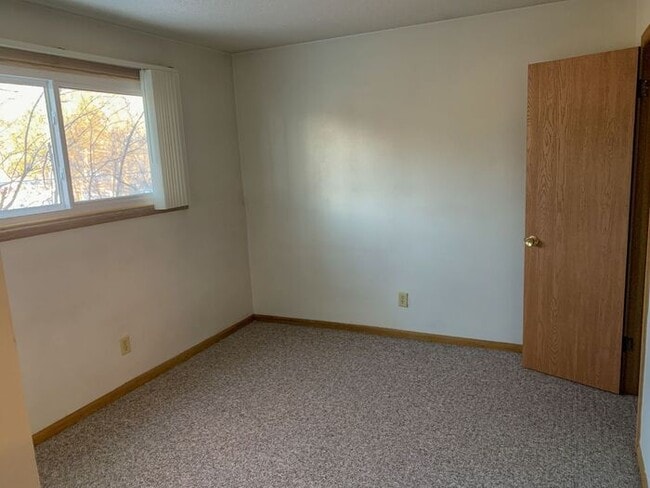 Building Photo - $995 | 1 Bedroom, 1 Bathroom Apartment | Cat Friendly* | Available for August 1st, 2026 Move In!