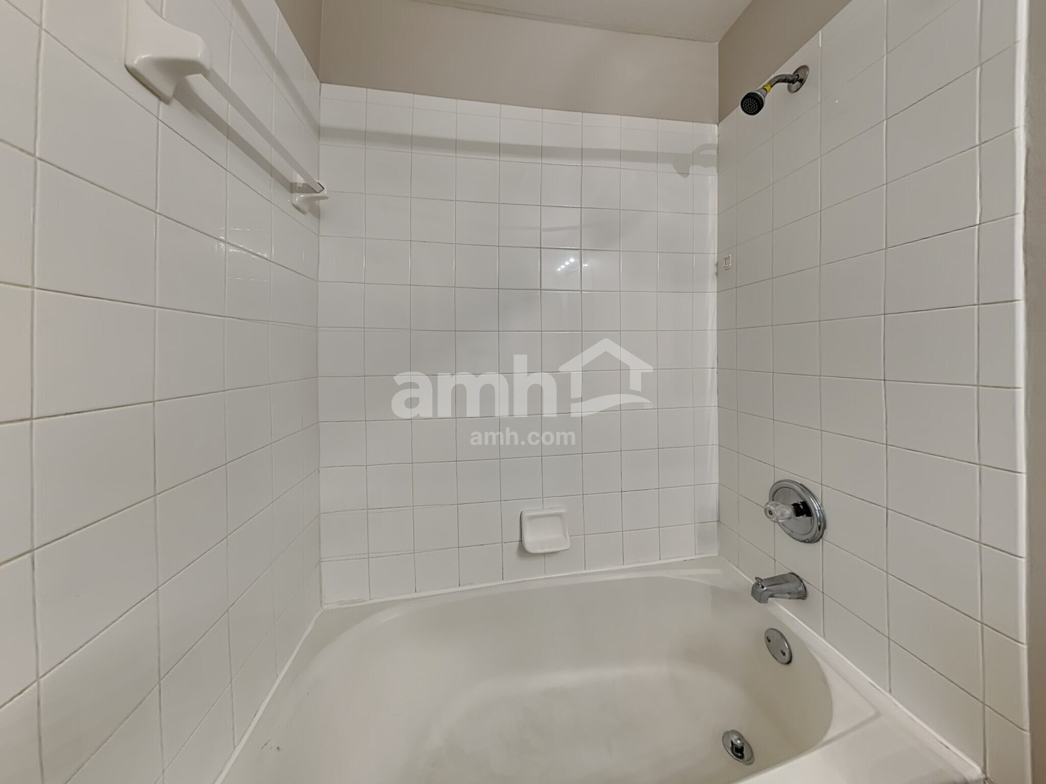 Building Photo - 2423 Hybrid Dr