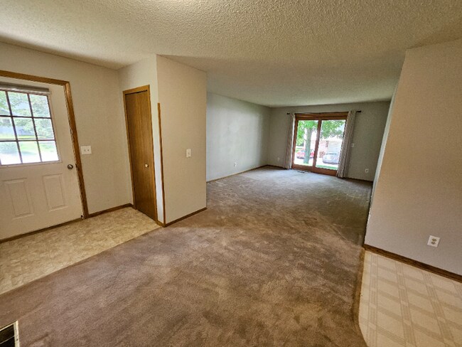 Building Photo - 2421 Grenadier Ave N