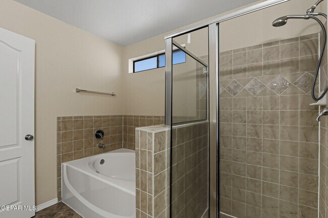 Building Photo - 6933 Jericho Tree Dr