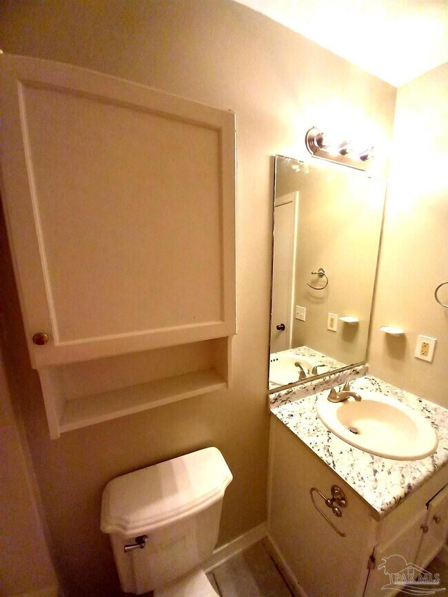 Building Photo - 7009 Weatherwood Dr