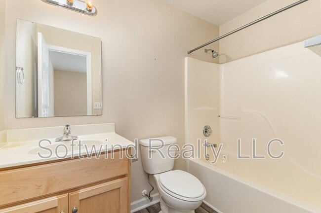 Building Photo - 1519 Elmwood Ave