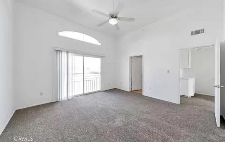 Building Photo - 5200 Premiere Hills Cir