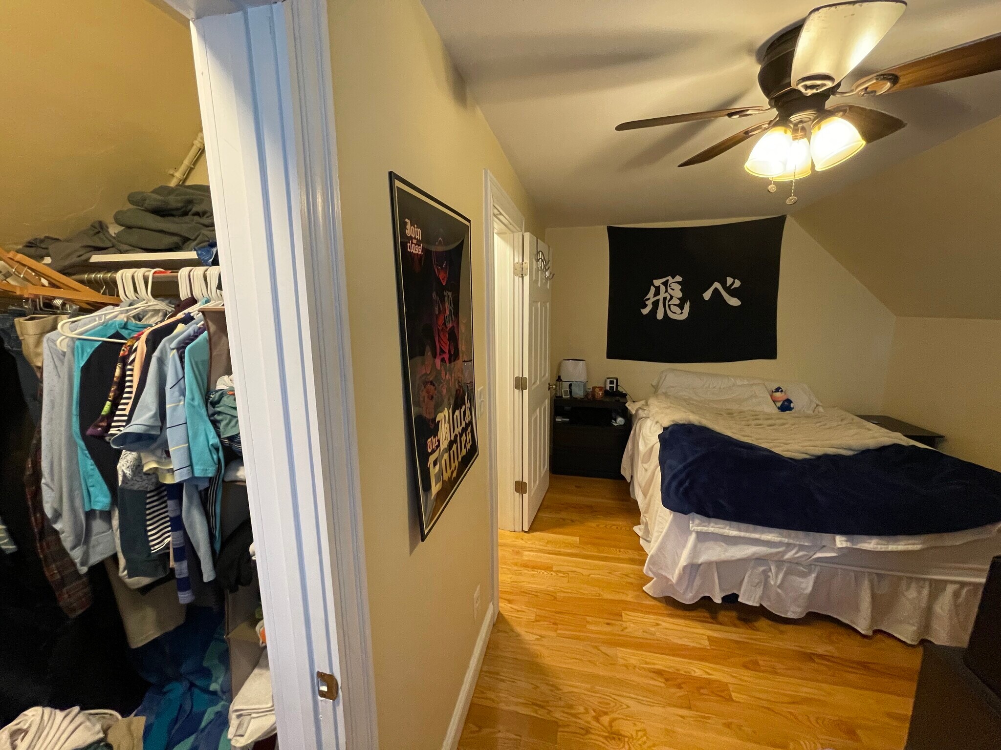 Building Photo - 5 Irving St