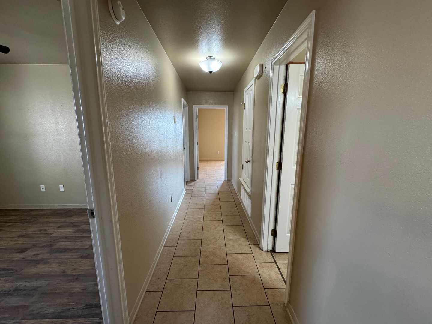 Building Photo - 3304 Kbs Ct