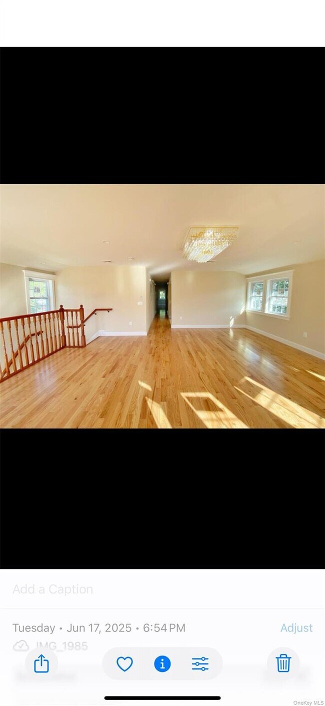 Building Photo - 114-85 177th Pl