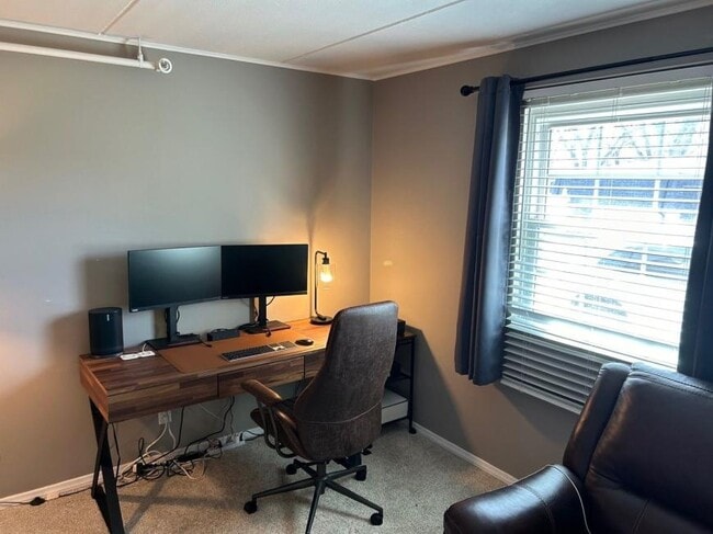 Building Photo - 2 bedroom in Naperville IL 60563