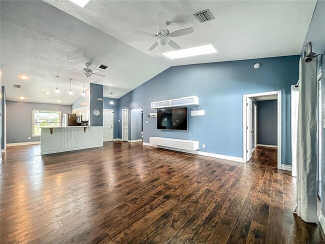 Building Photo - 4942 Eden View Ct