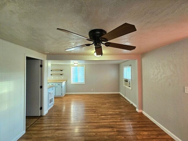 Building Photo - Beautiful Single-Level Home Located in the desirable East Medford neighborhood