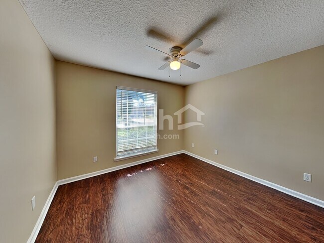 Building Photo - 7757 MacDougall Dr