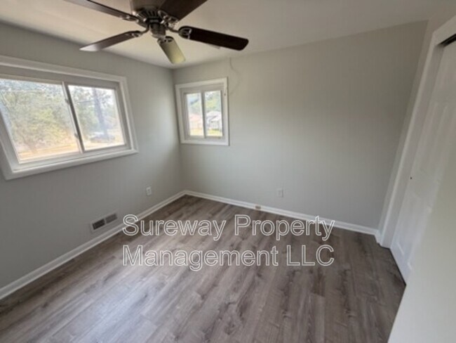 Building Photo - 991 Sherbrook Cir