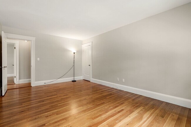 Building Photo - 29 Addington Rd