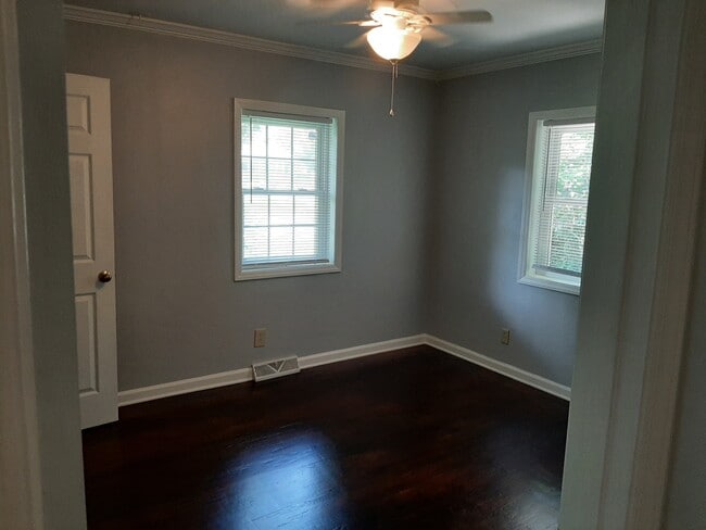 Building Photo - 609 Pearson Dr