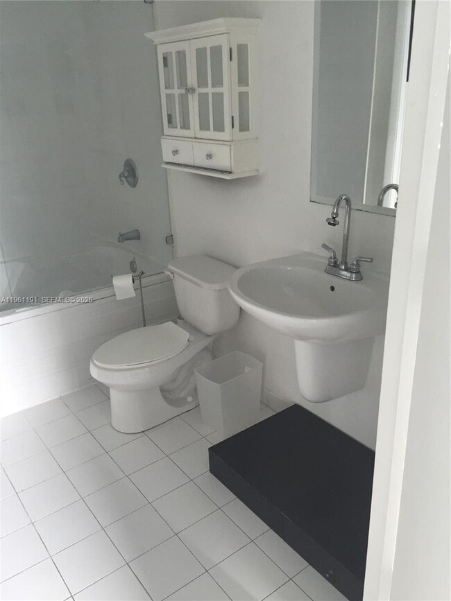 Building Photo - 690 SW 1st Ct