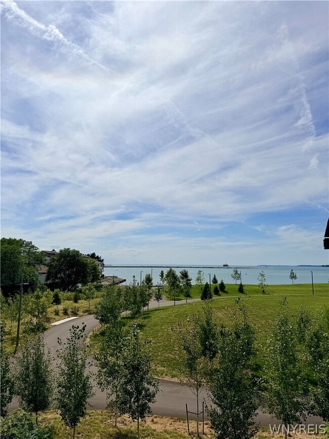 Building Photo - 340 Lakefront Blvd
