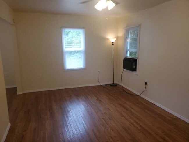 Building Photo - 2143 NE 19th St