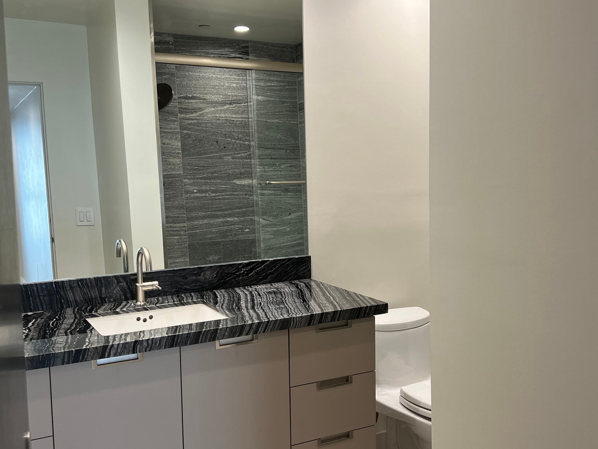 Building Photo - 10790 Wilshire Blvd