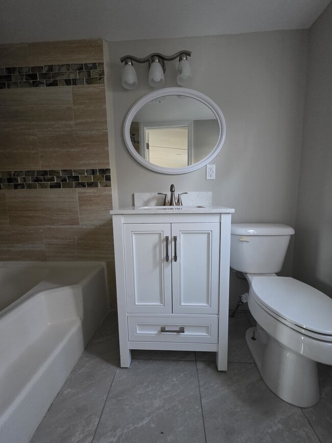 Building Photo - 126 Buckeye Ct