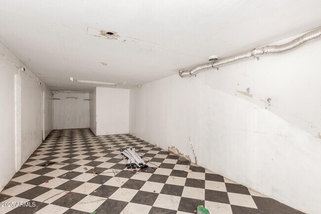 Building Photo - 15604 E Mustang Dr