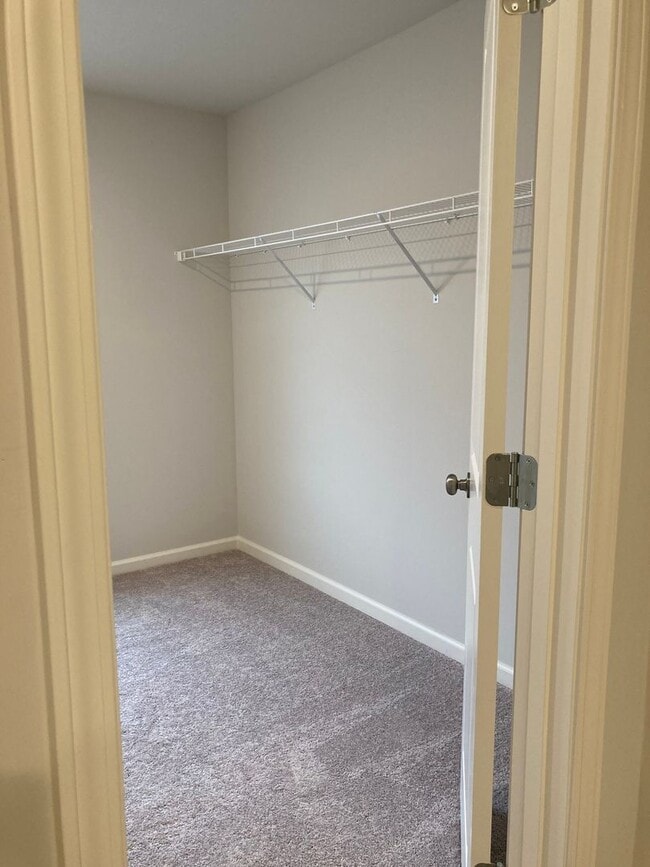 Building Photo - ** Apply TODAY ** Possibly Have Keys in Hand TOMORROW **