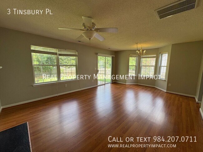 Building Photo - 3 Tinsbury Pl