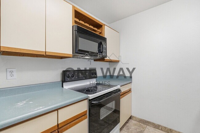 Building Photo - 1126 W Elliot Rd