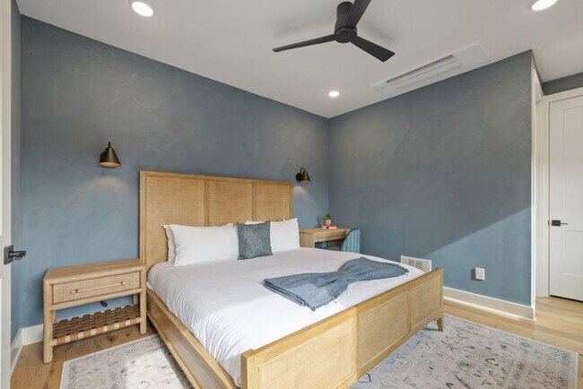 Building Photo - 1117 3rd Ave S