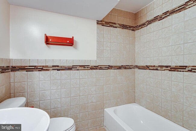 Building Photo - 1619 10th St S