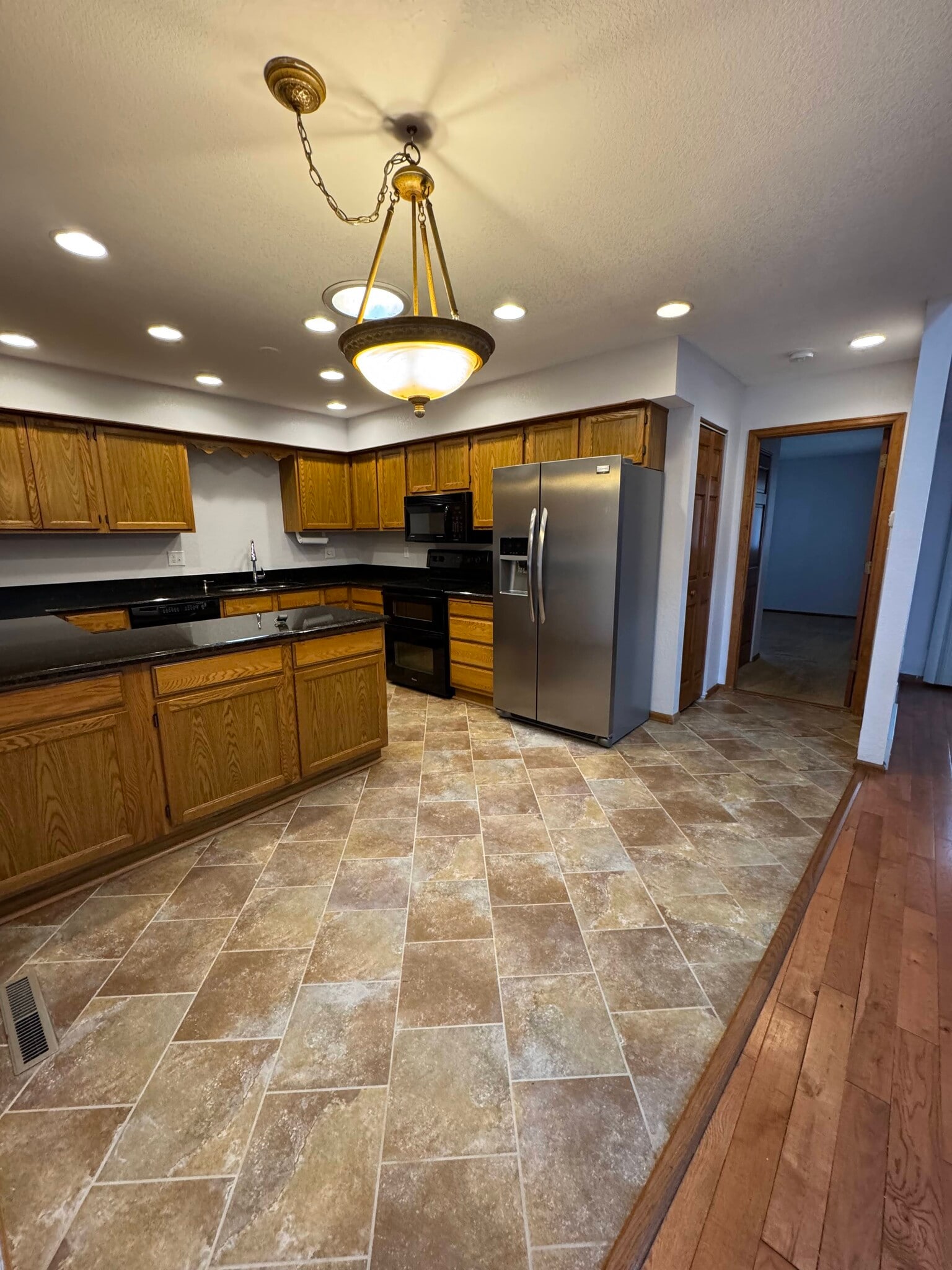 Breakfast Nook and Kichen - 5510A TOWNSEND PL