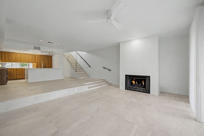 Building Photo - AVAILABLE NOW!! 2 Bedroom 3 Bathroom condo in Palm Springs!