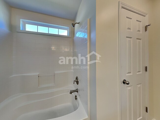 Building Photo - 114 Parsons Green Ct