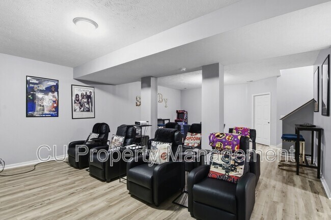 Building Photo - 2950 E Stone Creek Blvd