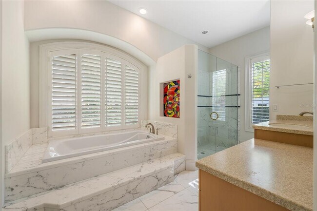 Building Photo - 9701 Lake Isleworth Ct