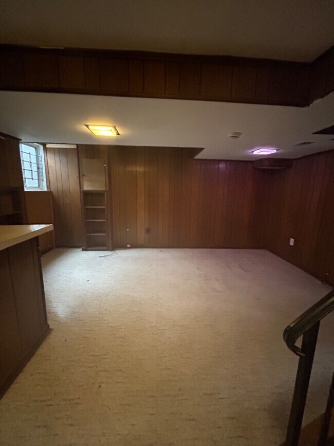 Building Photo - 66 Allison St NE