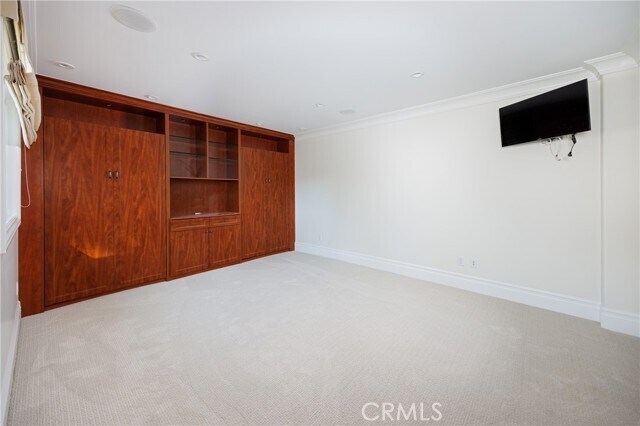 Building Photo - 18 Rue St Cloud