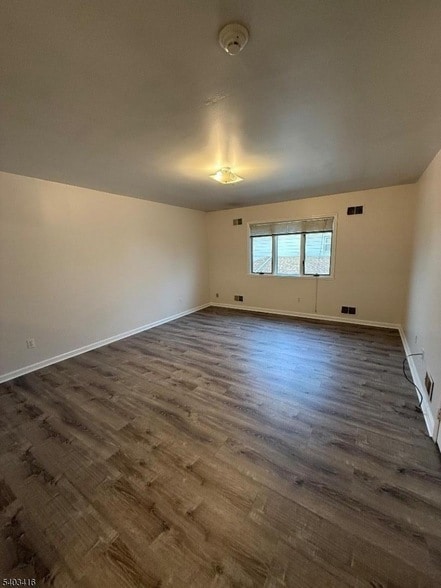 Building Photo - 360 Ridge Rd