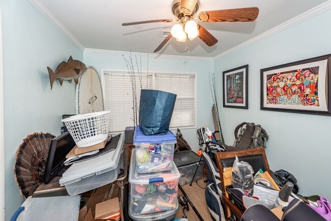 Building Photo - 3 Bedroom 2 Bath Home in West Ashley Plant...
