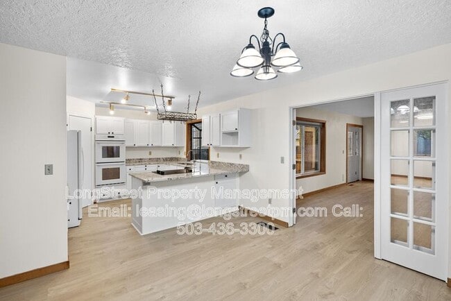 Building Photo - 13777 SE 115th Ave