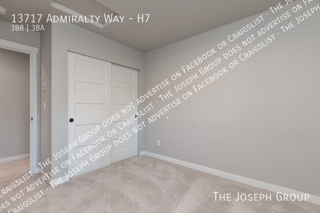 Building Photo - 13717 Admiralty Way