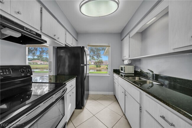 Building Photo - 730 Joel Blvd