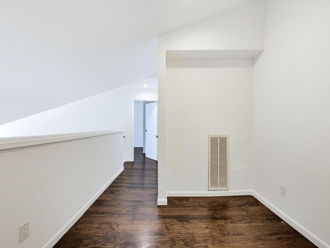 Building Photo - 9548 Pagewood Ln