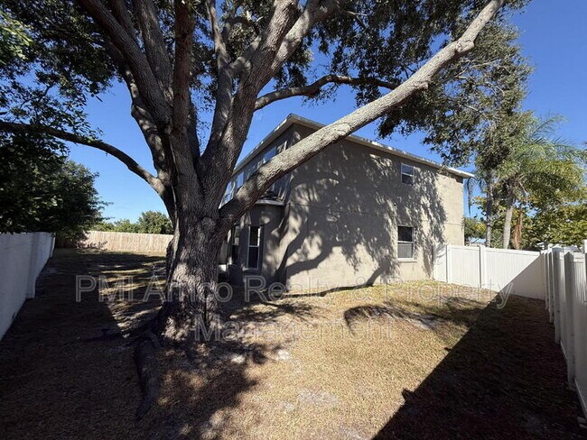 Building Photo - 12653 Longcrest Dr